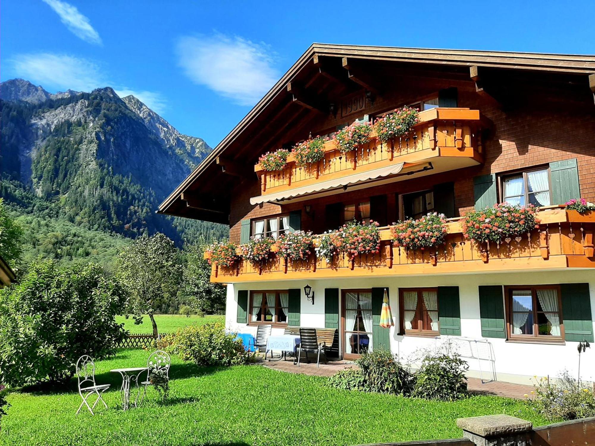 Haus Angelika Lägenhet Bad Hindelang Exteriör bild